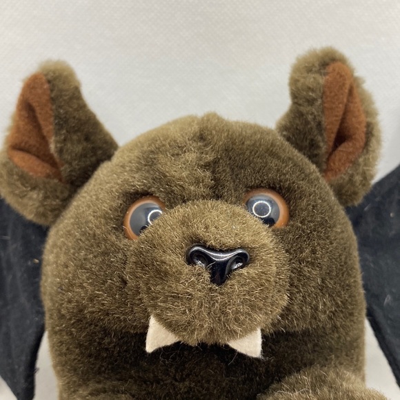 Vintage MJC Purr- Fection Plush Bat with Wings Fangs Stuffed Animal Halloween - Picture 2 of 11